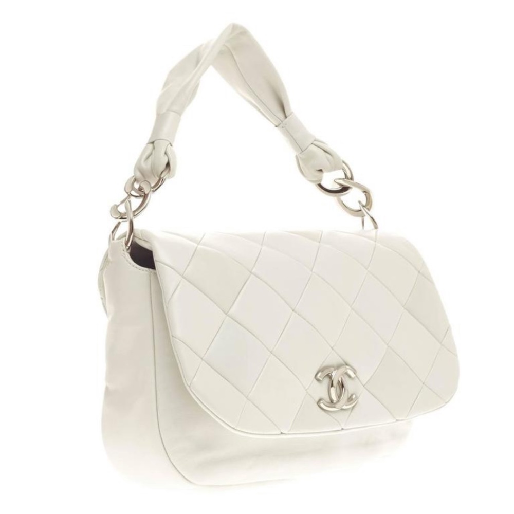 Authentic Chanel flap bag pillow white cream - Picture 7 of 17